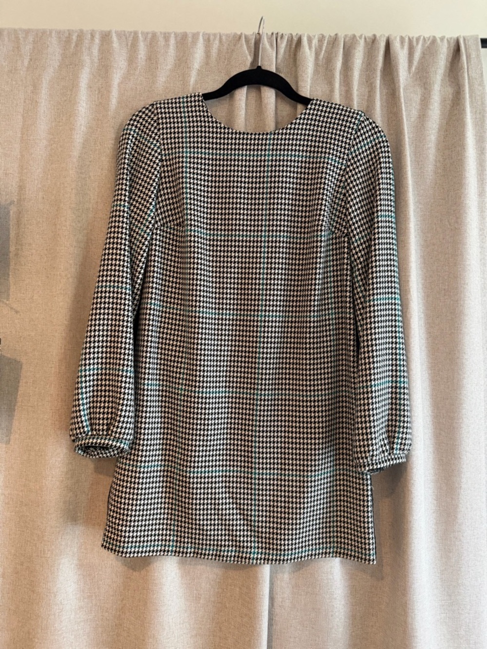 Zara Black and White Houndstooth Long Sleeve Dress
